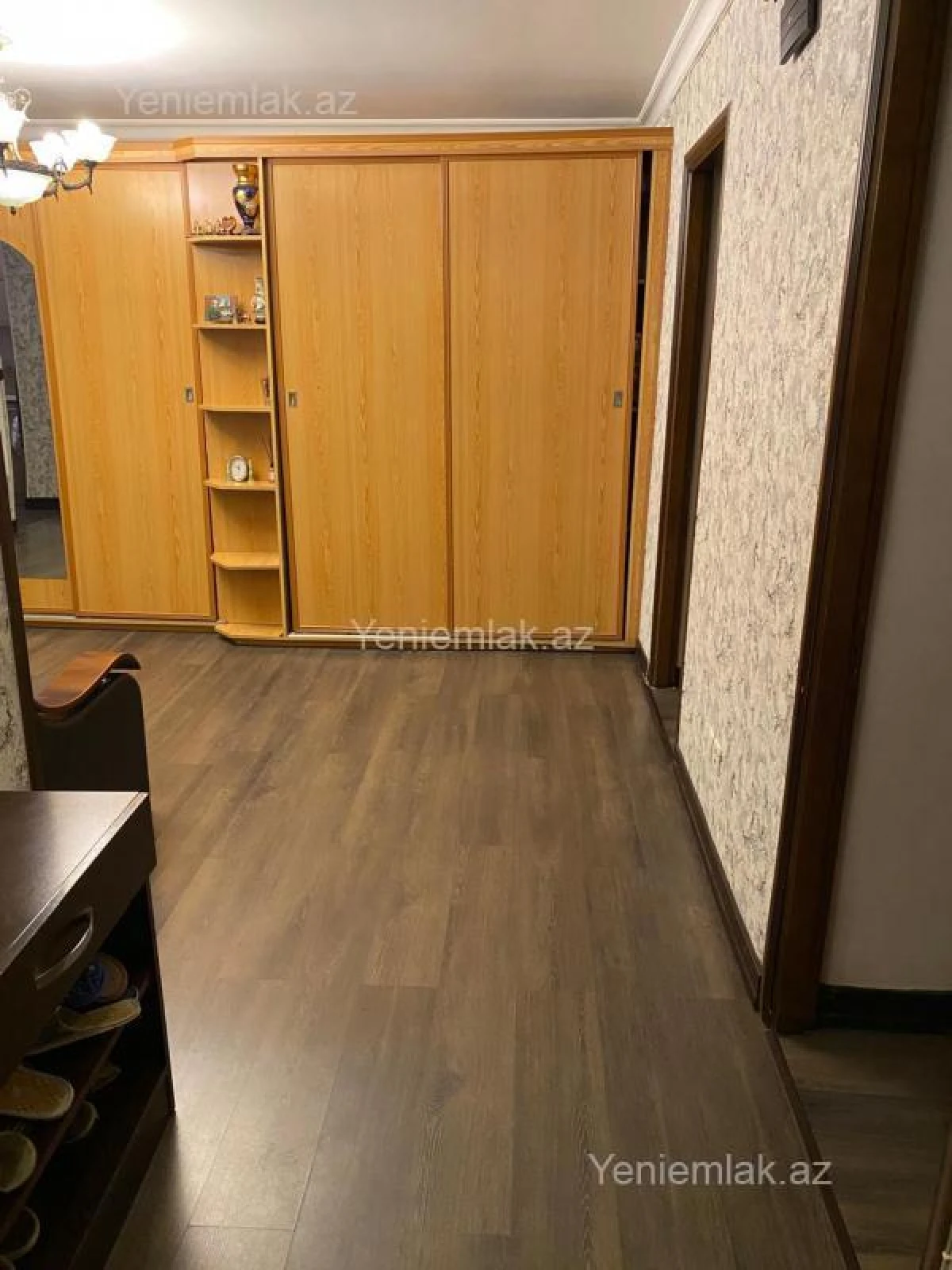 Satılır 4 otaqlı köhnə tikili 110 m²