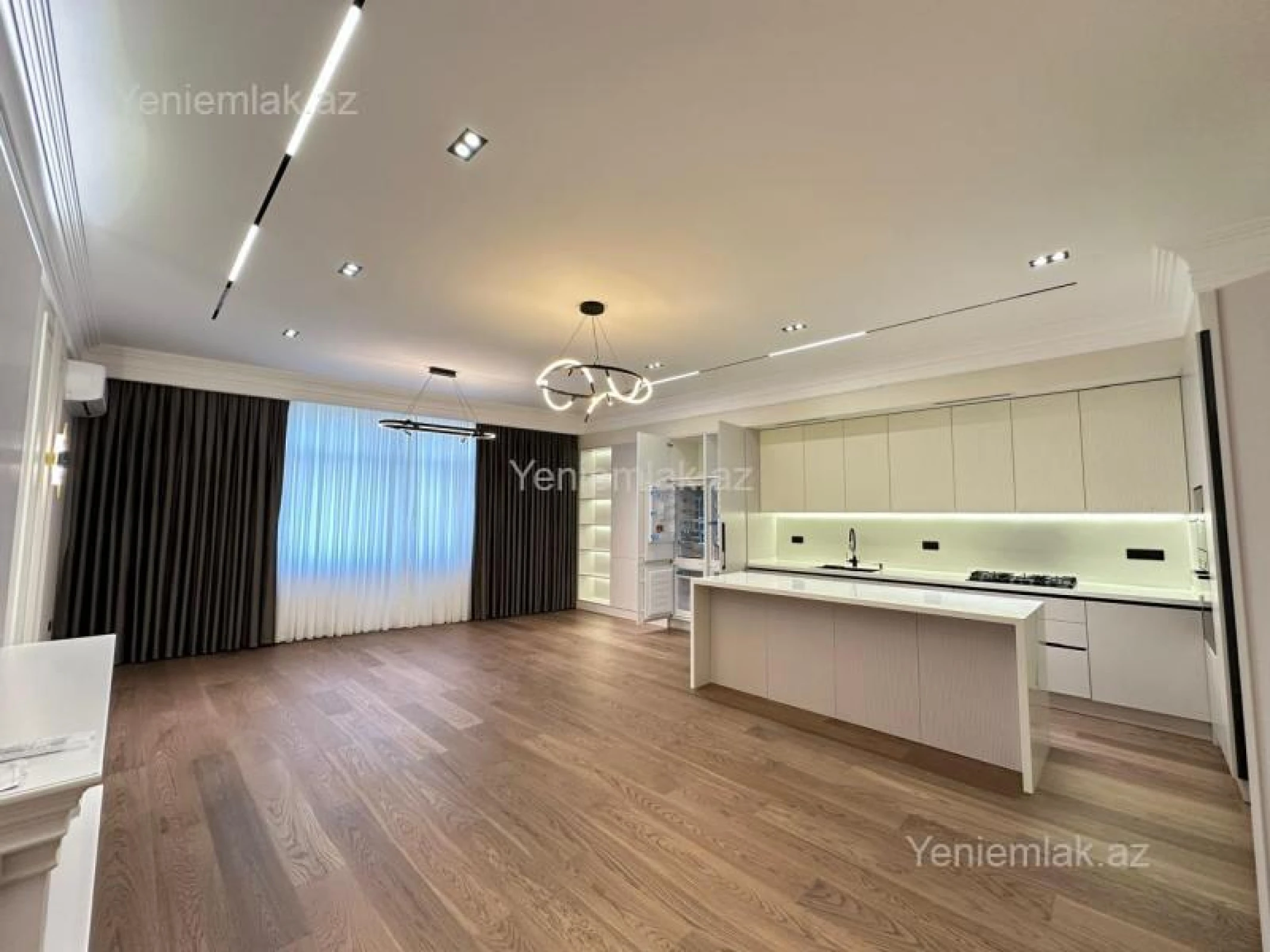 Satılır 4 otaqlı yeni tikili 190 m²