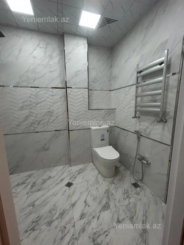 Satılır 3 otaqlı yeni tikili 110 m²