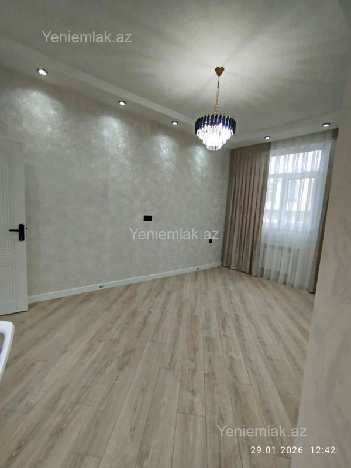 Satılır 2 otaqlı yeni tikili 60 m²