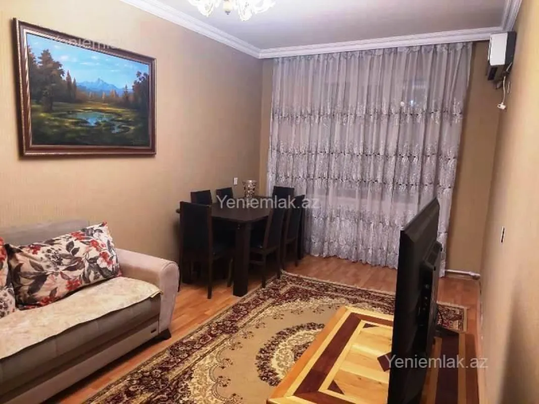 Satılır 2 otaqlı köhnə tikili 55 m²