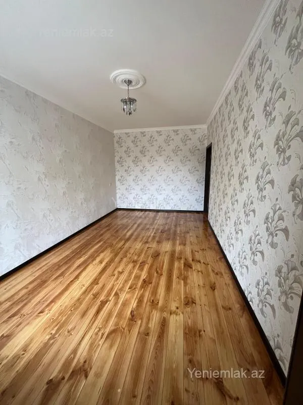 Satılır 2 otaqlı köhnə tikili 45 m²