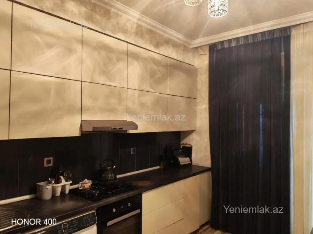 Satılır 2 otaqlı yeni tikili 85 m²