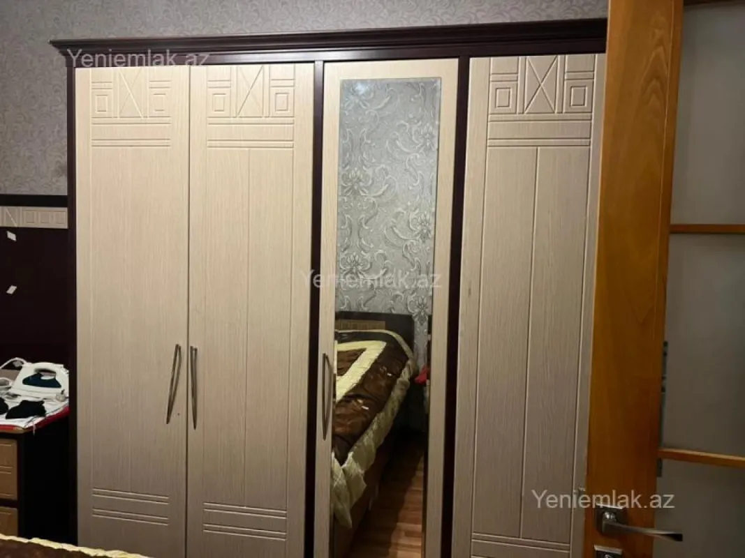 Satılır 2 otaqlı köhnə tikili 60 m²