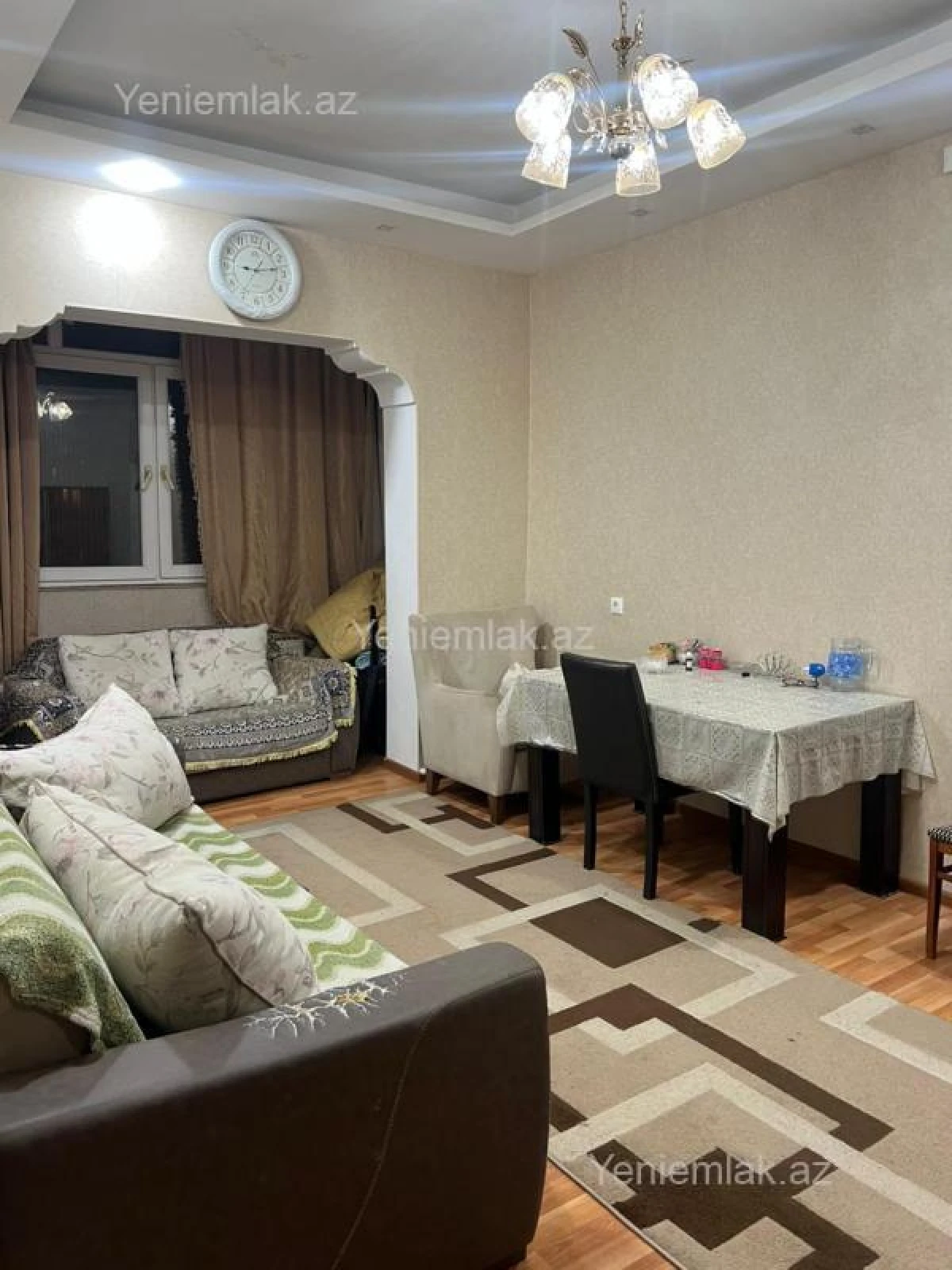 Satılır 2 otaqlı köhnə tikili 60 m²