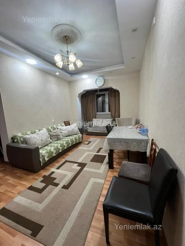 Satılır 2 otaqlı köhnə tikili 60 m²