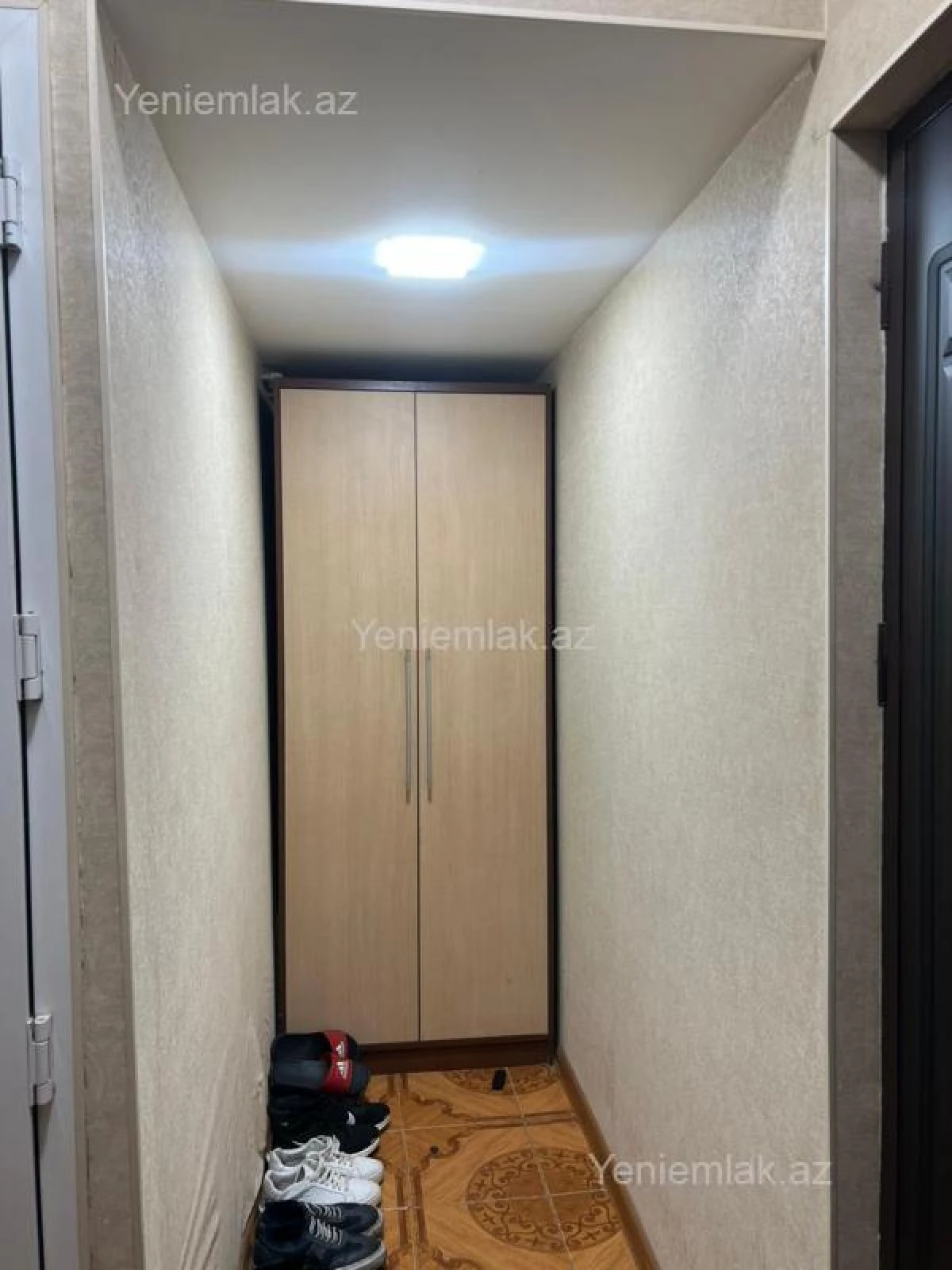 Satılır 2 otaqlı köhnə tikili 60 m²