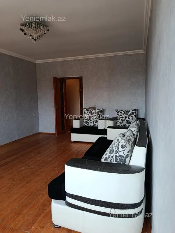 Satılır 3 otaqlı köhnə tikili 74 m²