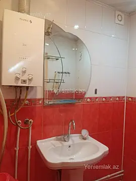 Satılır 3 otaqlı köhnə tikili 74 m²