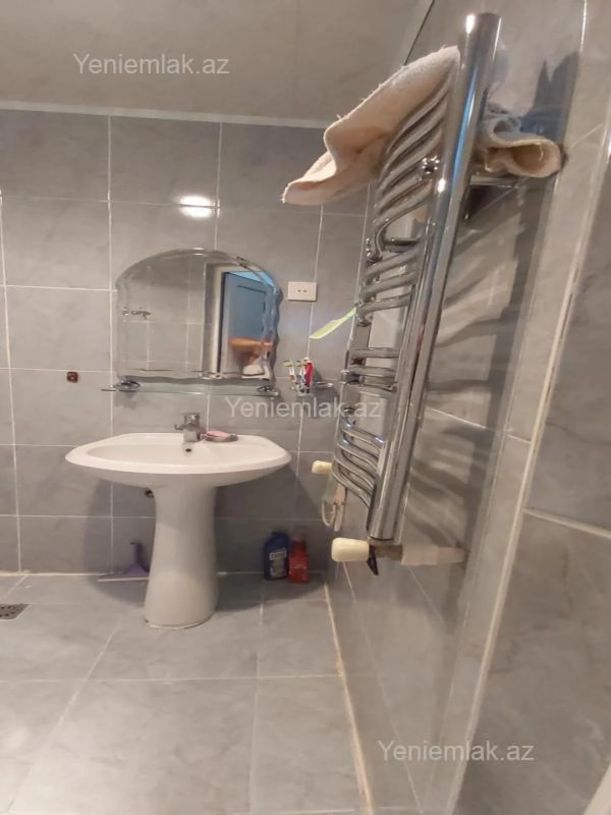 Satılır 2 otaqlı yeni tikili 60 m²