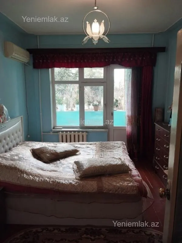 Satılır 2 otaqlı köhnə tikili 50 m²