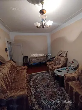 Satılır 2 otaqlı köhnə tikili 50 m²