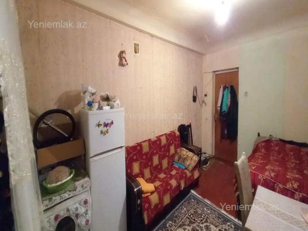 Satılır 1 otaqlı köhnə tikili 20 m²