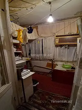 Satılır 1 otaqlı köhnə tikili 20 m²