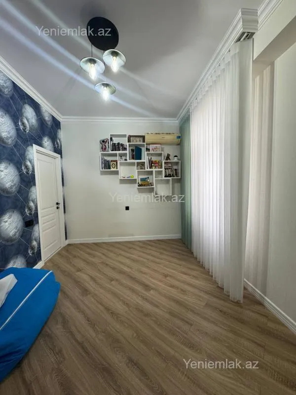 Satılır 3 otaqlı yeni tikili 105 m²