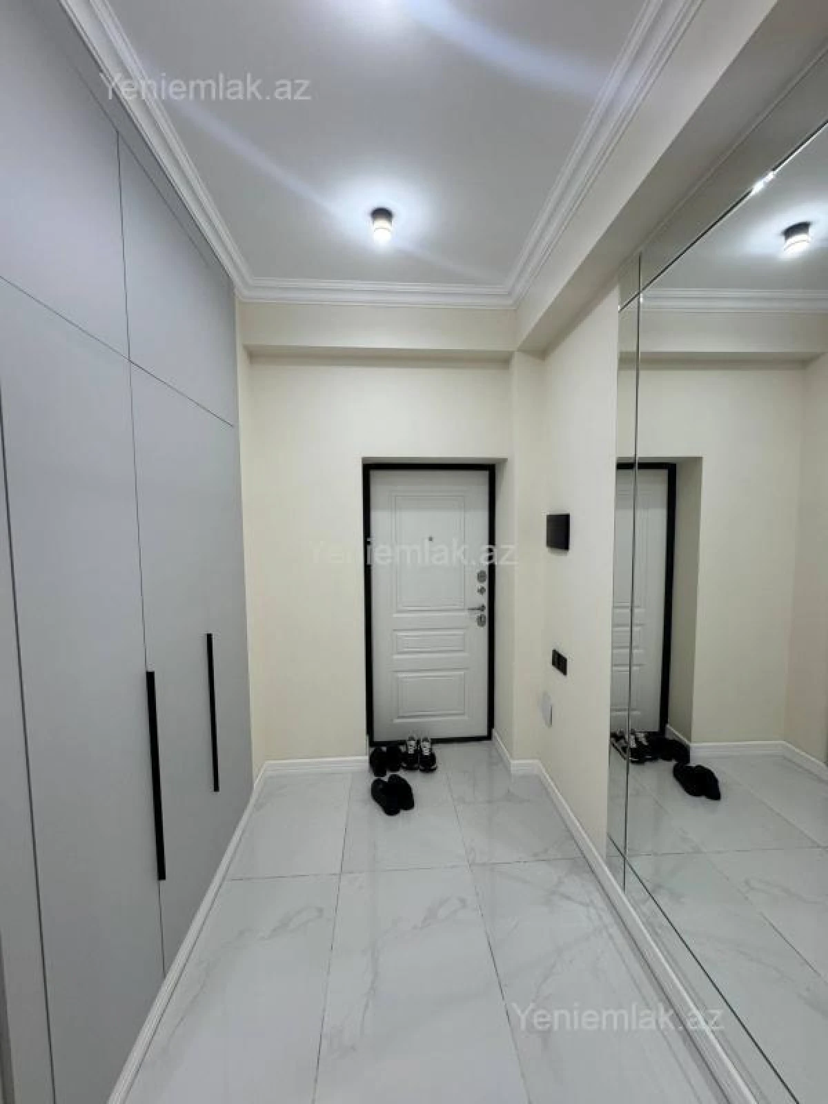 Satılır 3 otaqlı yeni tikili 105 m²