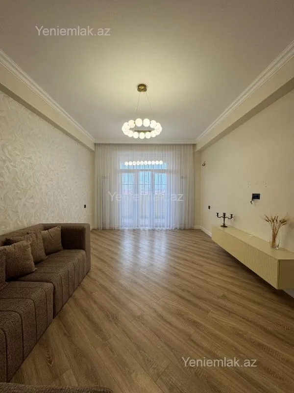Satılır 3 otaqlı yeni tikili 105 m²