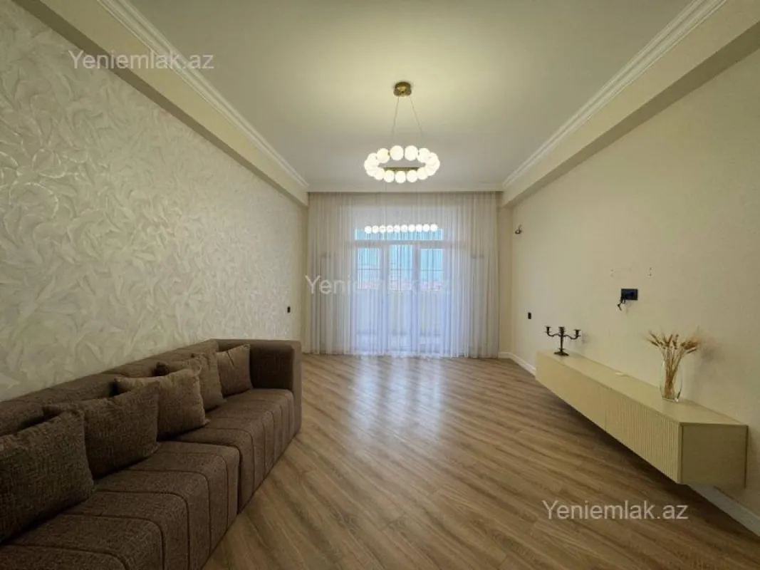 Satılır 3 otaqlı yeni tikili 105 m²