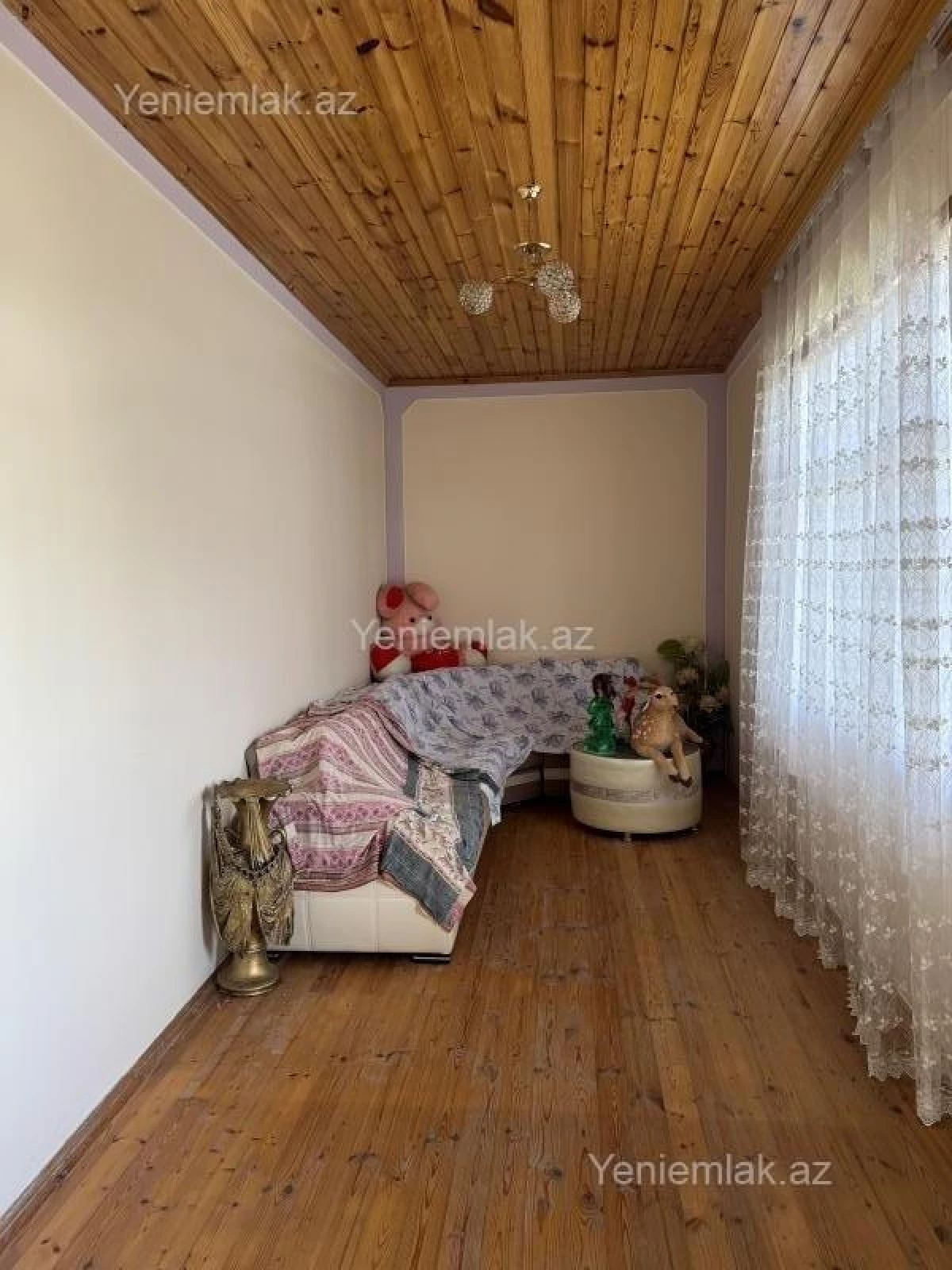Satılır 5 otaqlı həyət evi 140 m²