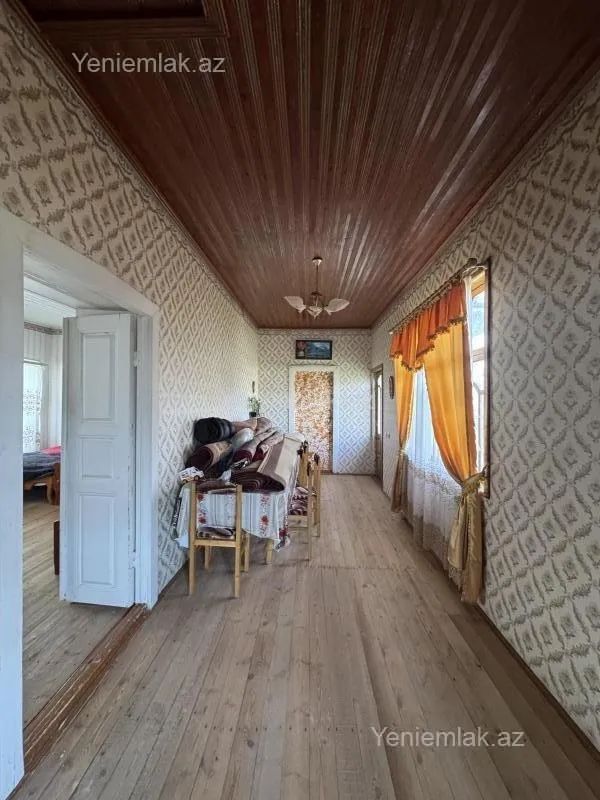 Satılır 5 otaqlı həyət evi 140 m²