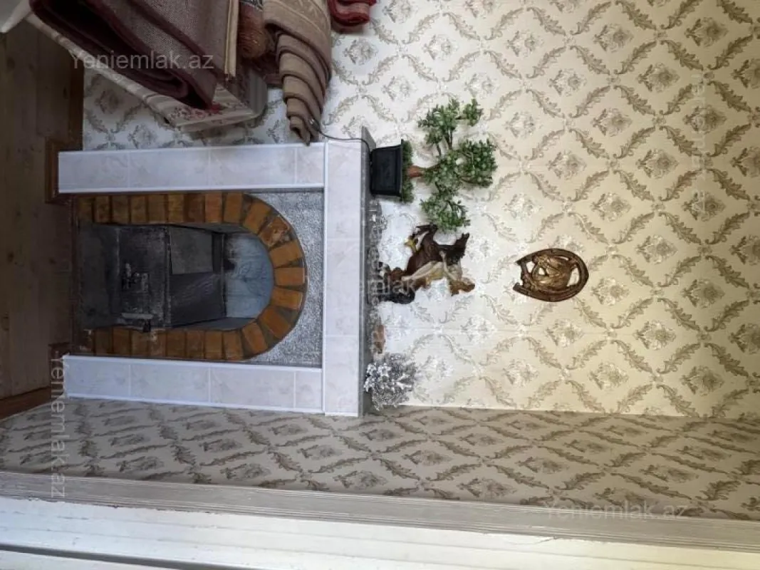 Satılır 5 otaqlı həyət evi 140 m²