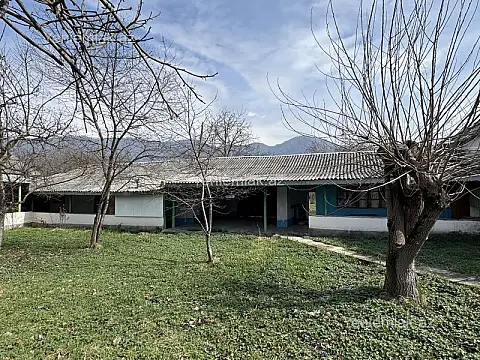 Satılır 5 otaqlı həyət evi 140 m²