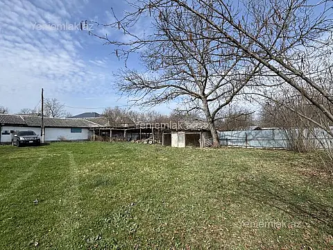 Satılır 5 otaqlı həyət evi 140 m²