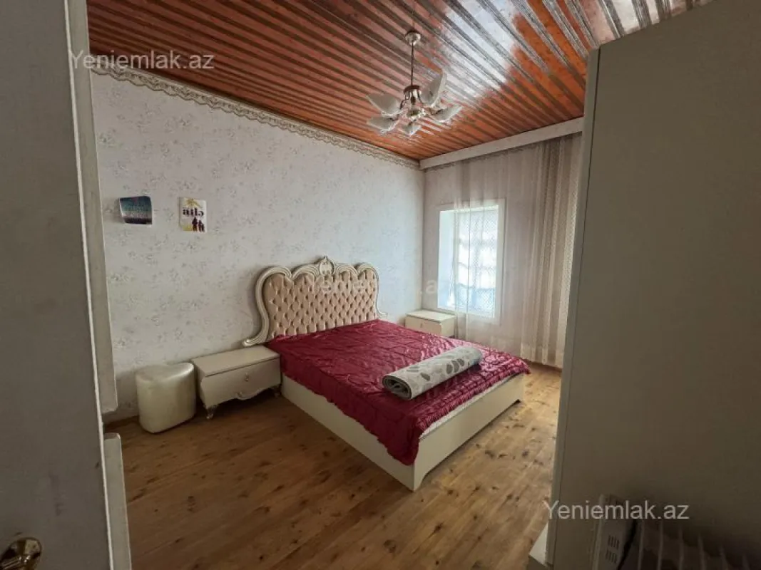 Satılır 5 otaqlı həyət evi 140 m²