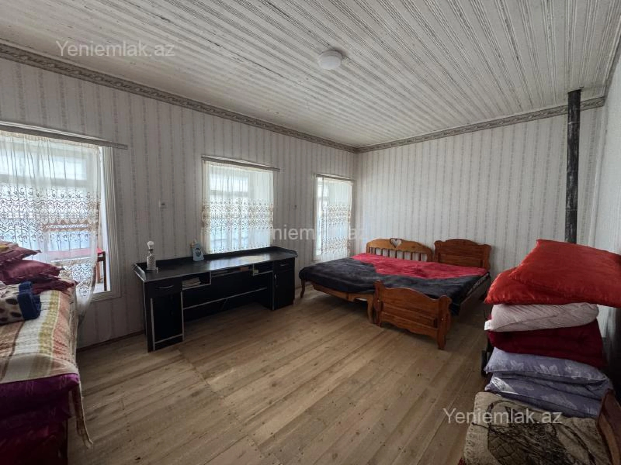 Satılır 5 otaqlı həyət evi 140 m²