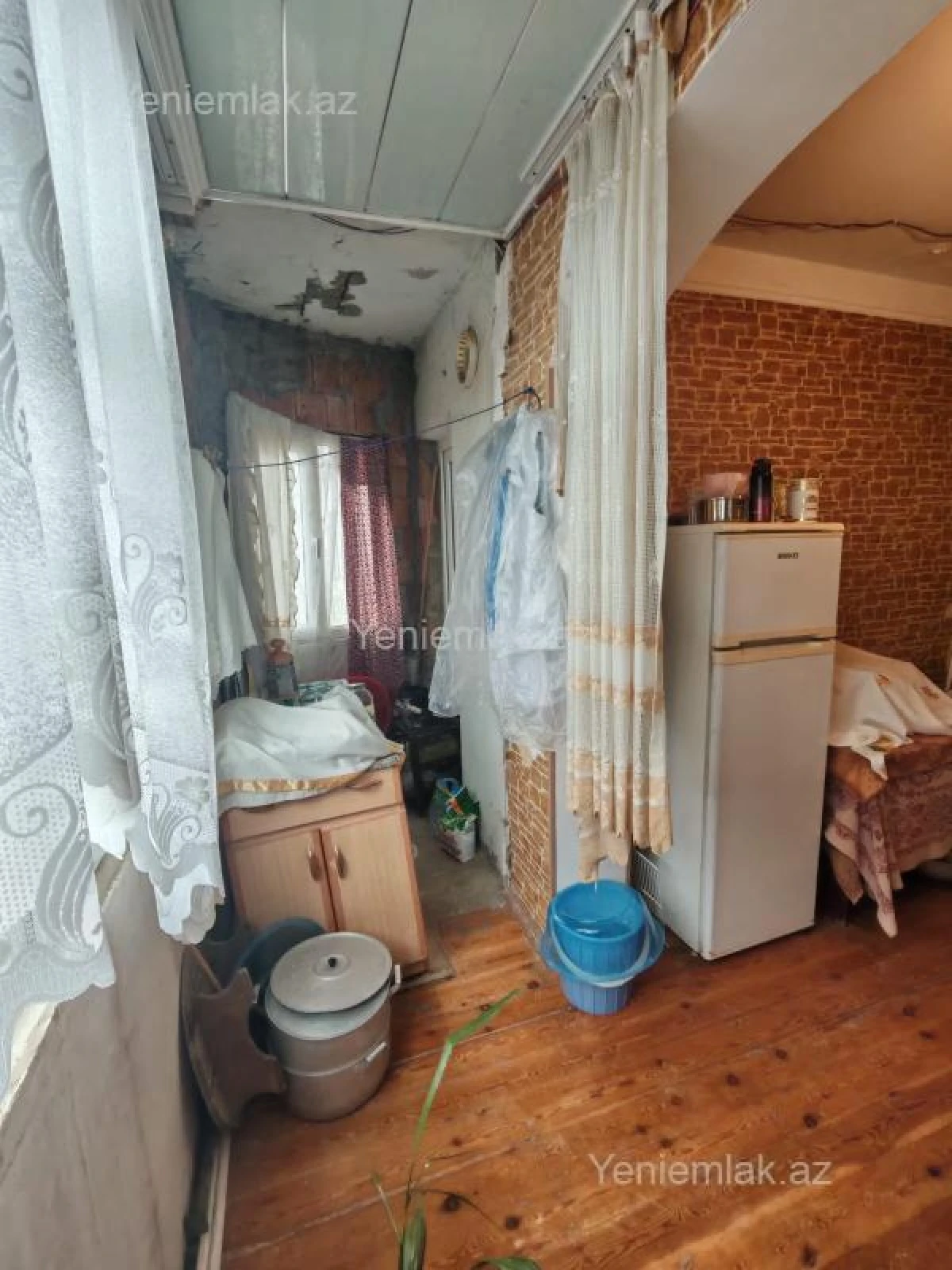 Satılır 2 otaqlı köhnə tikili 60 m²