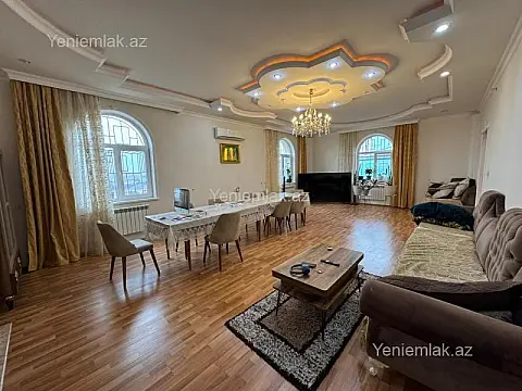 Satılır 8 otaqlı həyət evi 600 m²