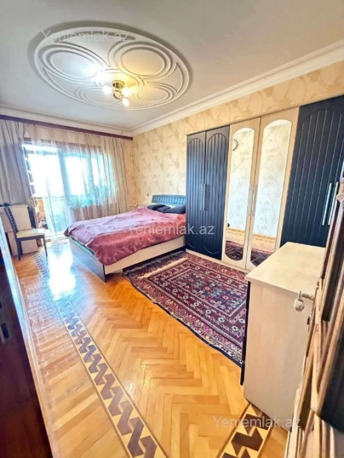 Satılır 3 otaqlı köhnə tikili 90 m²