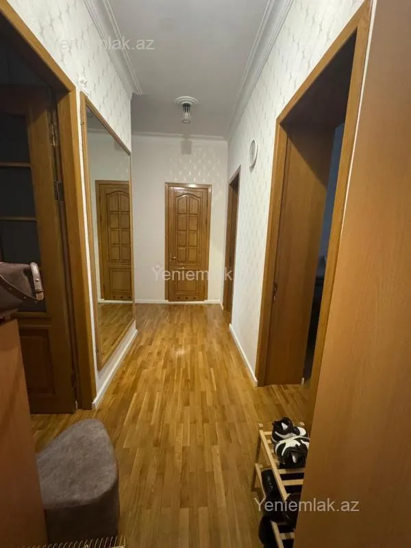 Satılır 3 otaqlı köhnə tikili 90 m²