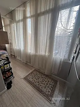 Satılır 3 otaqlı köhnə tikili 90 m²