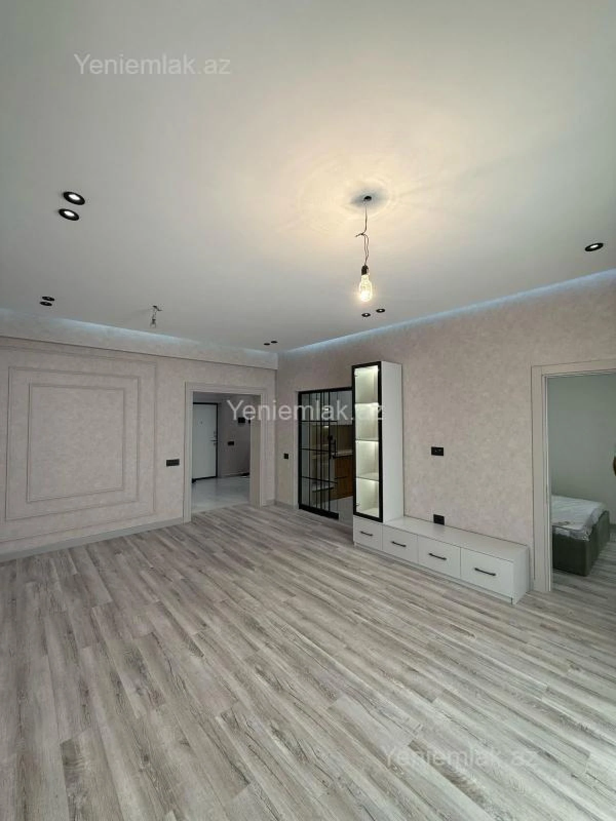 Satılır 2 otaqlı yeni tikili 73 m²