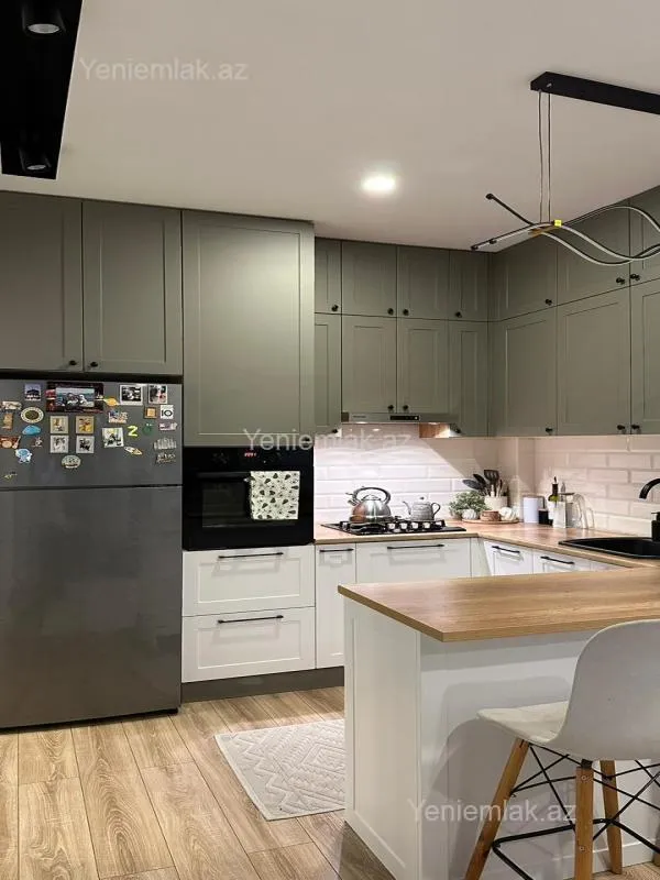 Satılır 3 otaqlı yeni tikili 80 m²