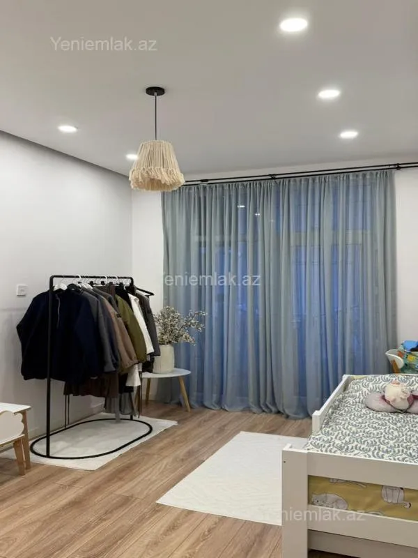 Satılır 3 otaqlı yeni tikili 80 m²