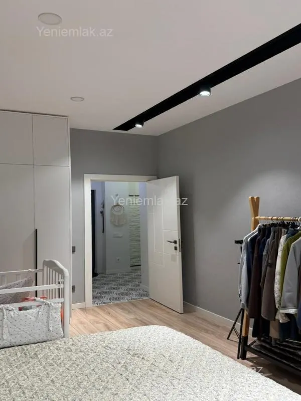 Satılır 3 otaqlı yeni tikili 80 m²