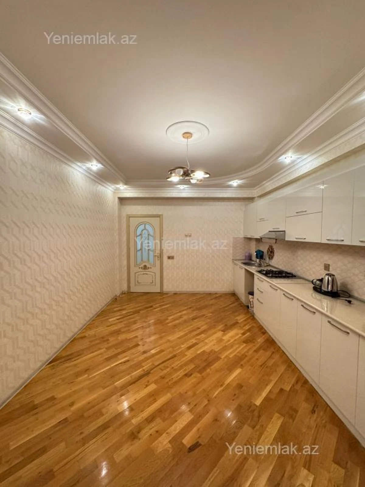Satılır 4 otaqlı yeni tikili 120 m²