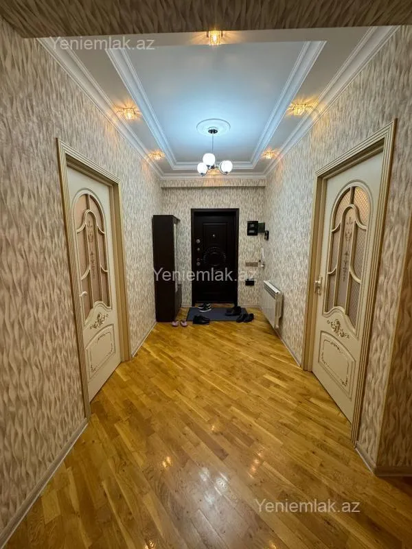 Satılır 4 otaqlı yeni tikili 120 m²