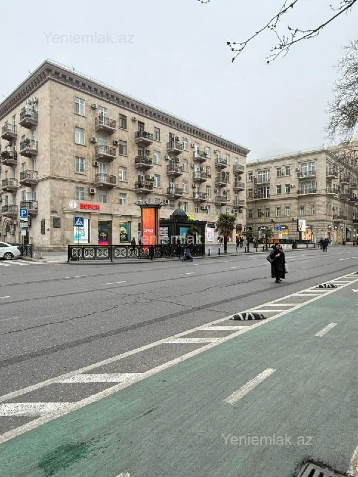 Satılır 3 otaqlı köhnə tikili 100 m²