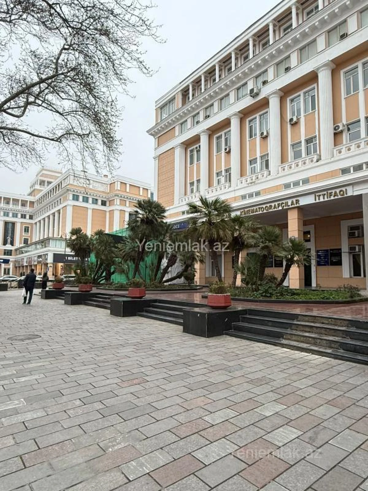 Satılır 3 otaqlı köhnə tikili 100 m²