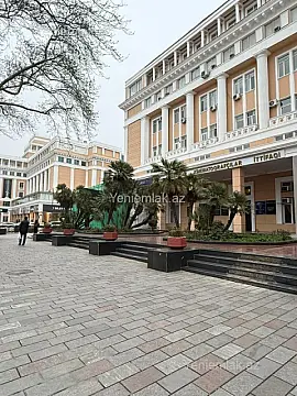 Satılır 3 otaqlı köhnə tikili 100 m²