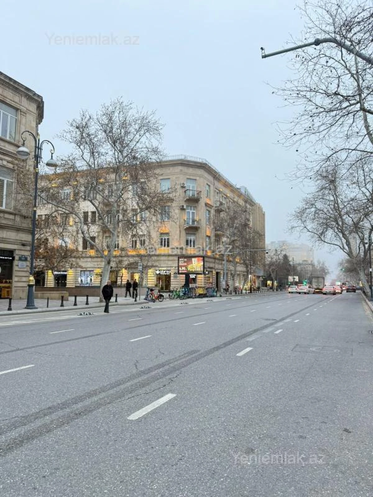 Satılır 3 otaqlı köhnə tikili 100 m²