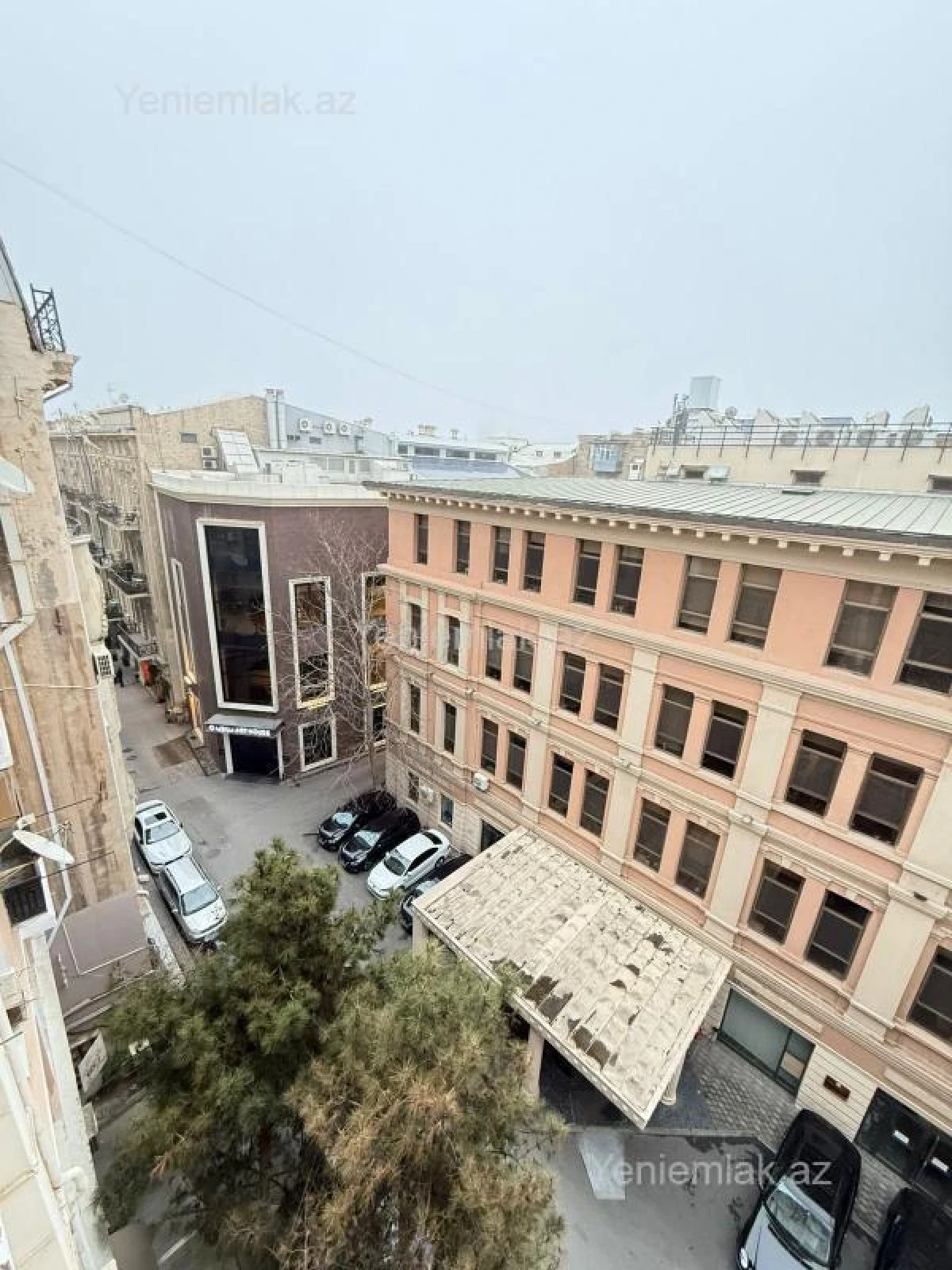 Satılır 3 otaqlı köhnə tikili 100 m²