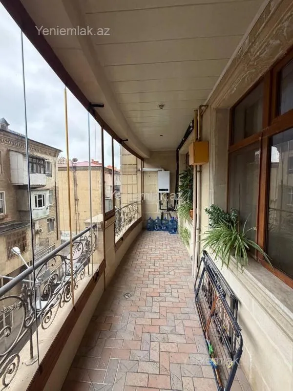 Satılır 5 otaqlı yeni tikili 214 m²