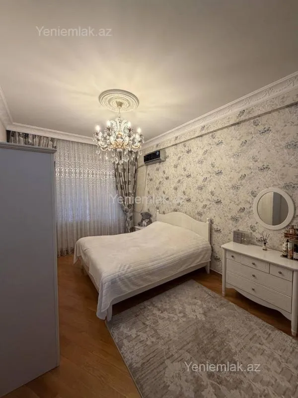 Satılır 5 otaqlı yeni tikili 214 m²