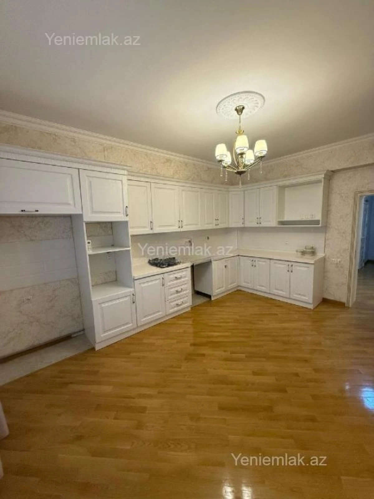 Satılır 3 otaqlı yeni tikili 137 m²