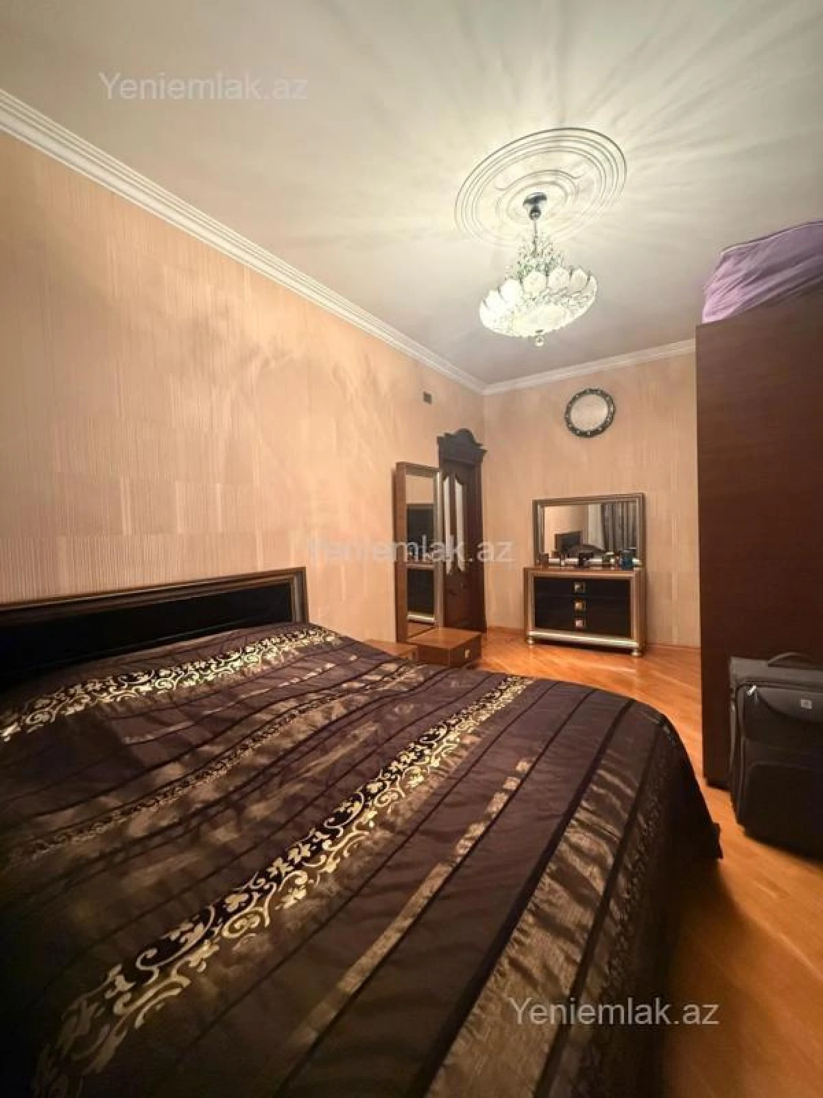 Satılır 3 otaqlı yeni tikili 118 m²