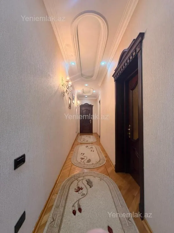 Satılır 3 otaqlı yeni tikili 118 m²